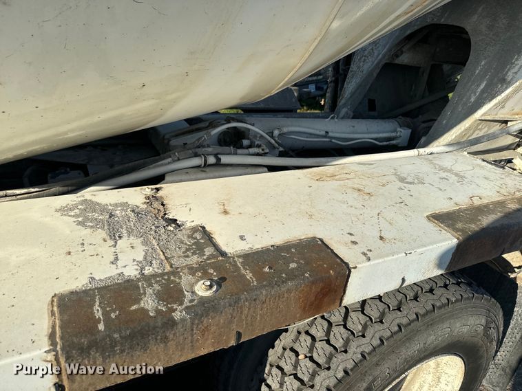 image for item DN3251 1999 Sterling  L9511 ready mix truck