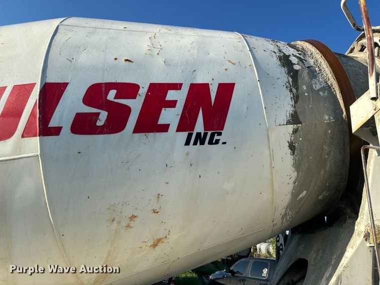 image for item DN3251 1999 Sterling  L9511 ready mix truck