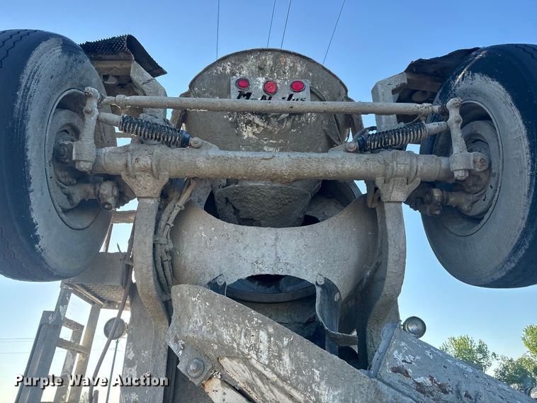 image for item DN3251 1999 Sterling  L9511 ready mix truck