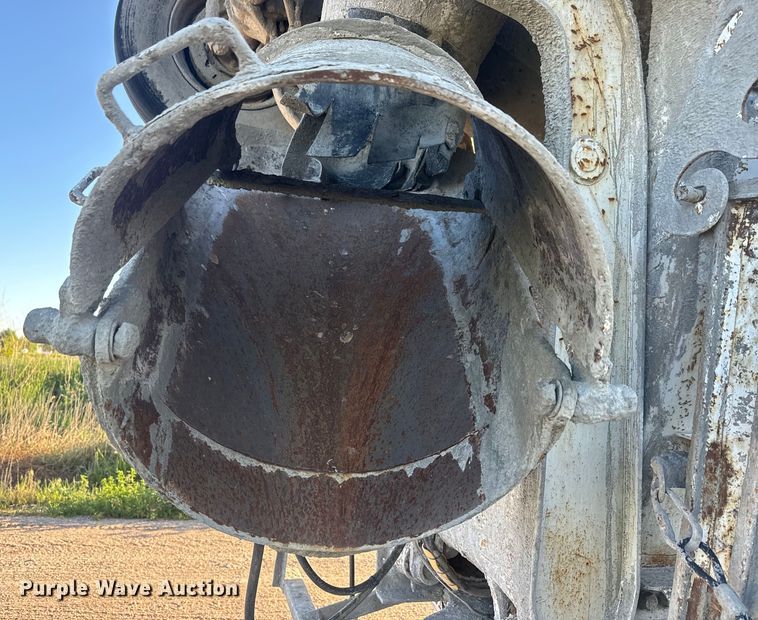 image for item DN3251 1999 Sterling  L9511 ready mix truck