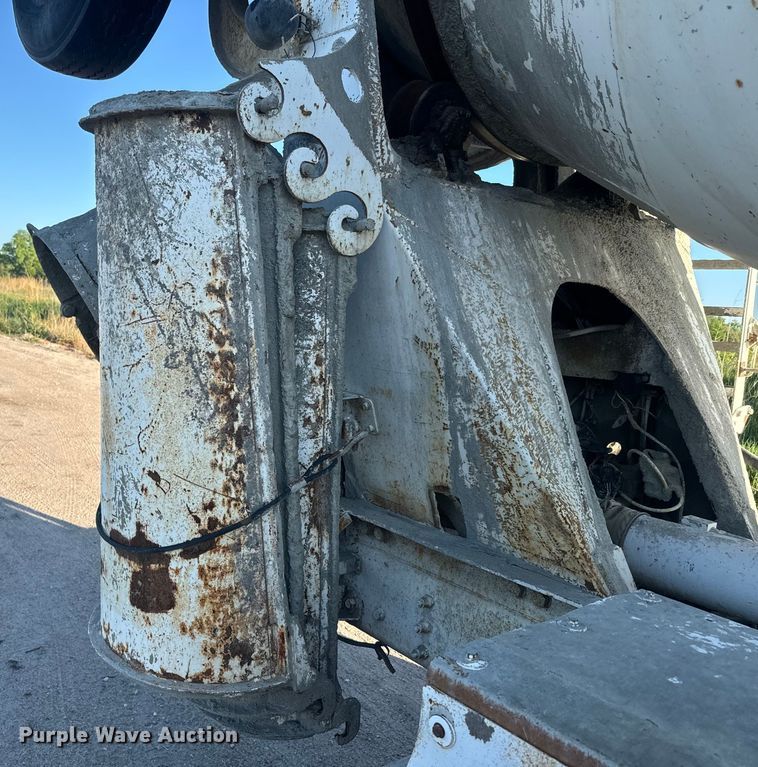 image for item DN3251 1999 Sterling  L9511 ready mix truck