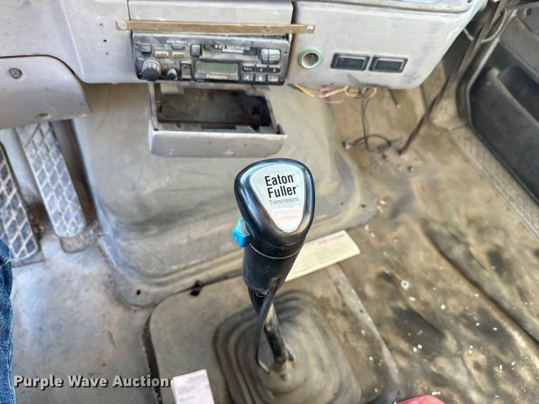 image for item DN3251 1999 Sterling  L9511 ready mix truck