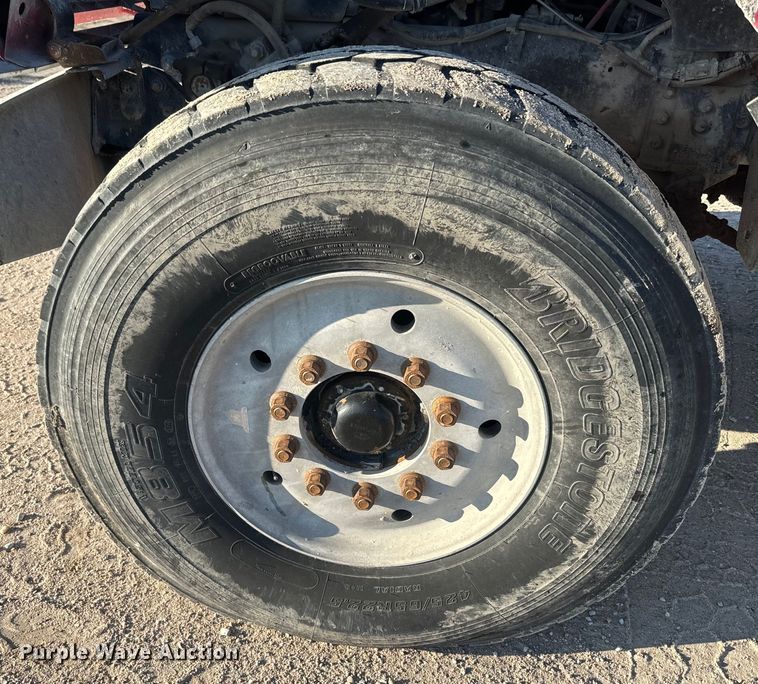 image for item DN3251 1999 Sterling  L9511 ready mix truck