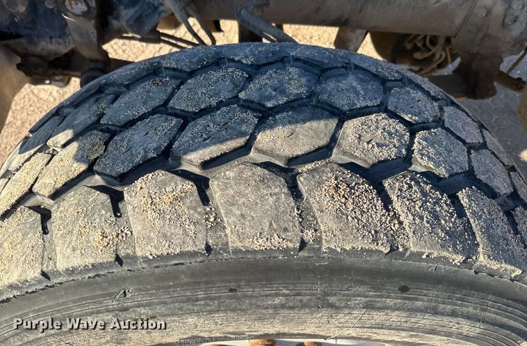 image for item DN3251 1999 Sterling  L9511 ready mix truck