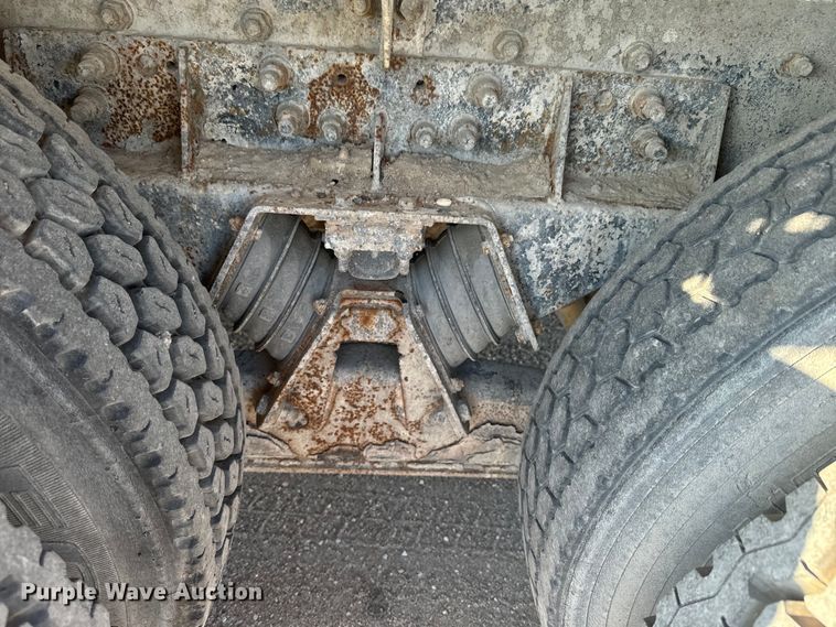 image for item DN3251 1999 Sterling  L9511 ready mix truck