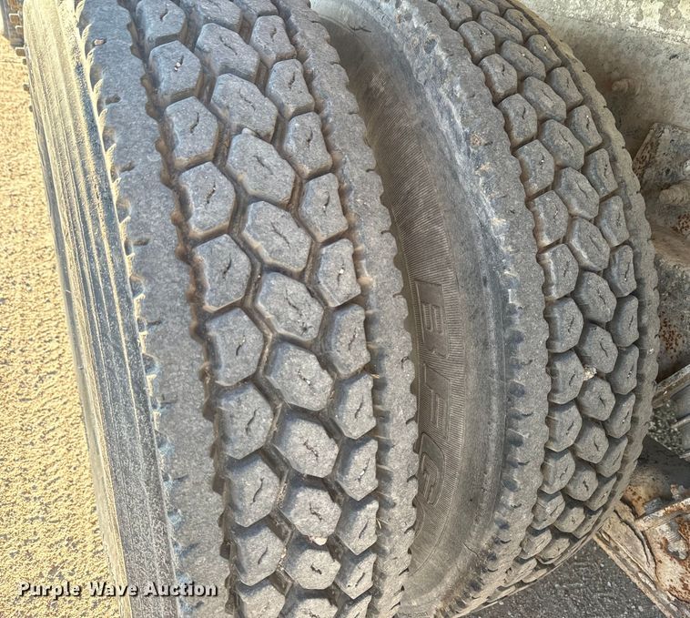 image for item DN3251 1999 Sterling  L9511 ready mix truck