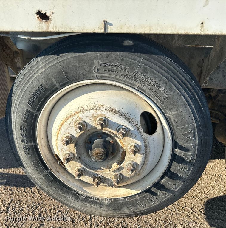 image for item DN3251 1999 Sterling  L9511 ready mix truck