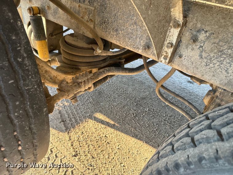 image for item DN3251 1999 Sterling  L9511 ready mix truck