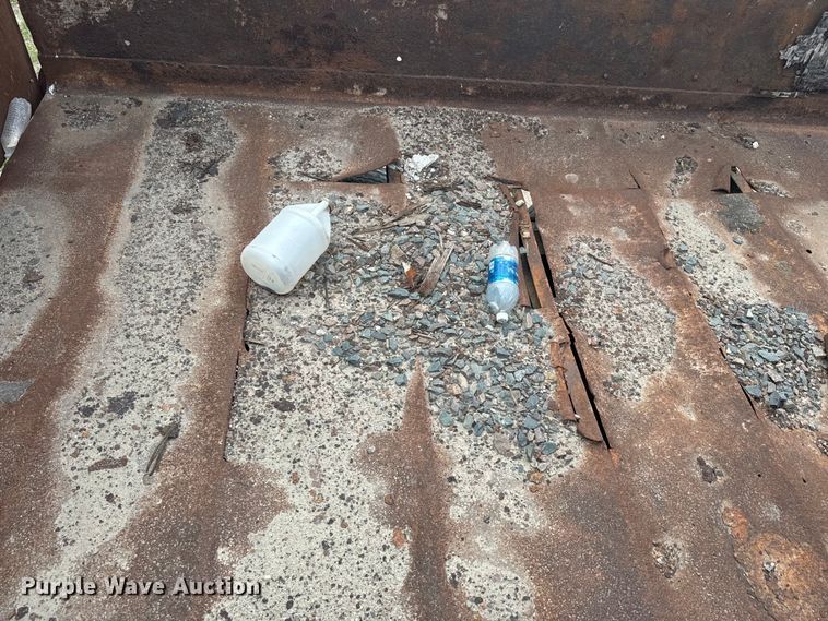 image for item DN3252 1989 Ford LT9000 dump truck