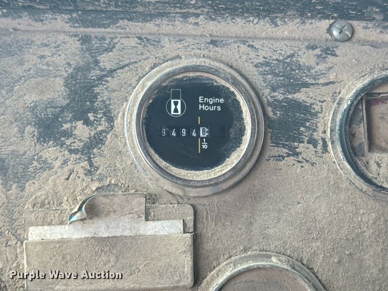 image for item DN3252 1989 Ford LT9000 dump truck