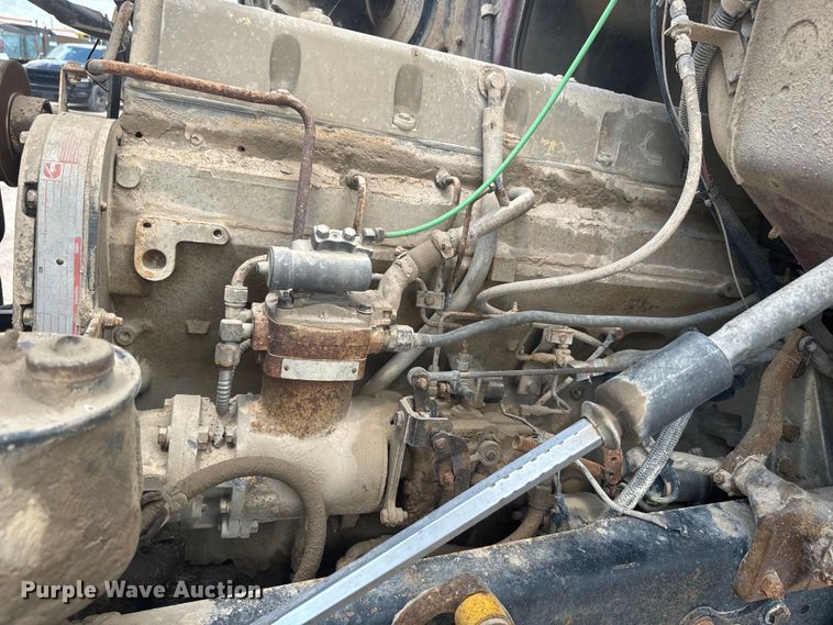 image for item DN3252 1989 Ford LT9000 dump truck