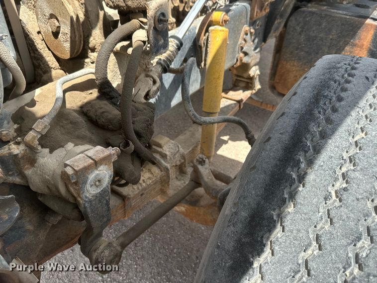 image for item DN3252 1989 Ford LT9000 dump truck