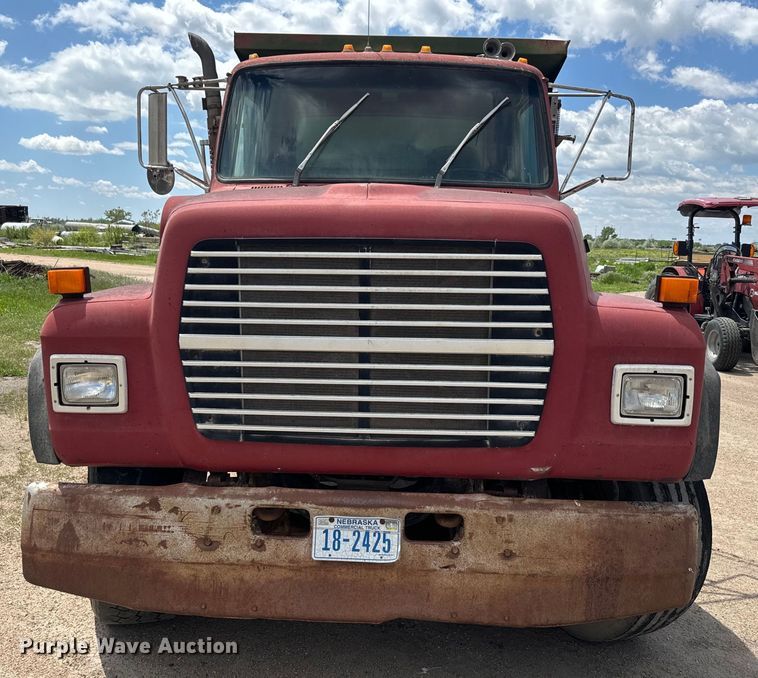 image for item DN3254 1989 Ford LT9000 dump truck