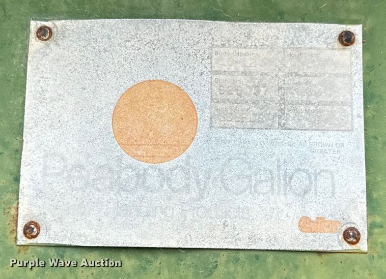 image for item DN3254 1989 Ford LT9000 dump truck