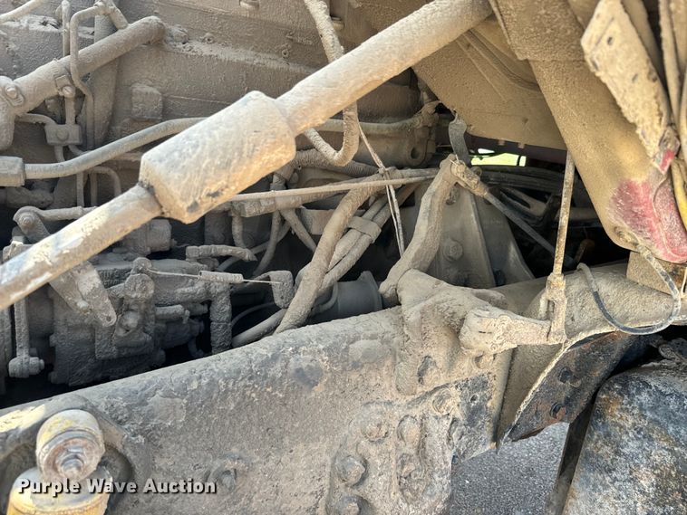 image for item DN3254 1989 Ford LT9000 dump truck