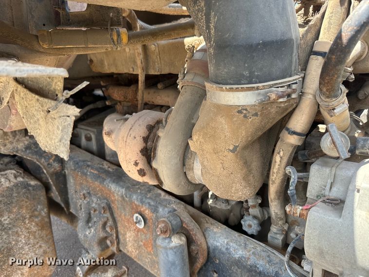 image for item DN3254 1989 Ford LT9000 dump truck