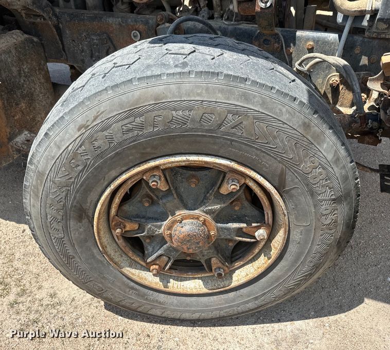 image for item DN3254 1989 Ford LT9000 dump truck