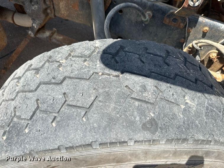 image for item DN3254 1989 Ford LT9000 dump truck