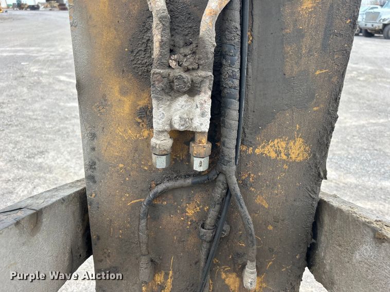 image for item DO1003 2013 Caterpillar 349E L excavator