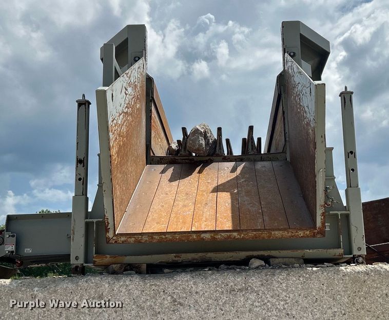 image for item DO6463 2017 Lippmann Milwaukee VGF6224 Rip Rap  screening plant