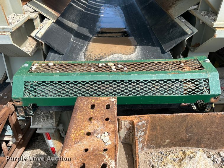 image for item DO6463 2017 Lippmann Milwaukee VGF6224 Rip Rap  screening plant