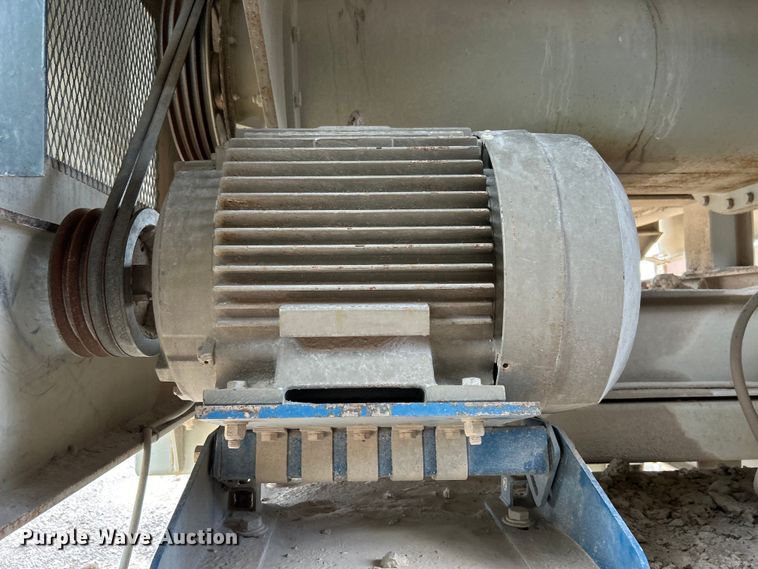 image for item DO6463 2017 Lippmann Milwaukee VGF6224 Rip Rap  screening plant