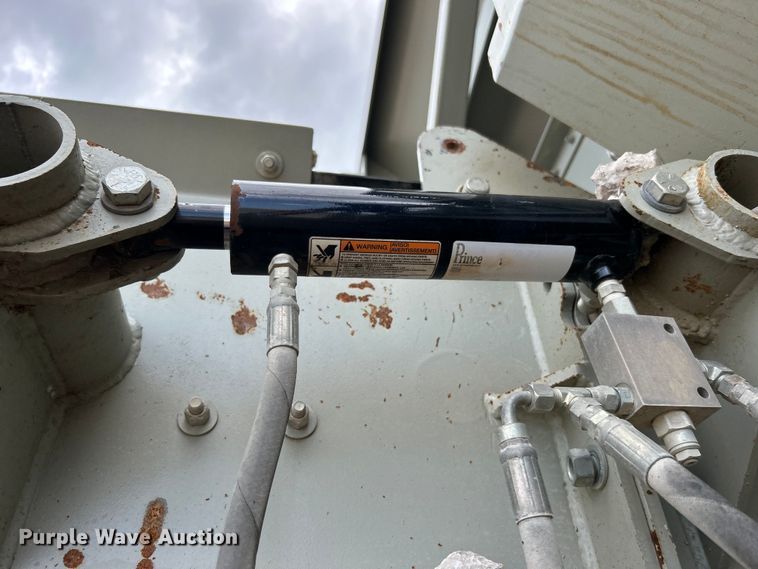 image for item DO6463 2017 Lippmann Milwaukee VGF6224 Rip Rap  screening plant