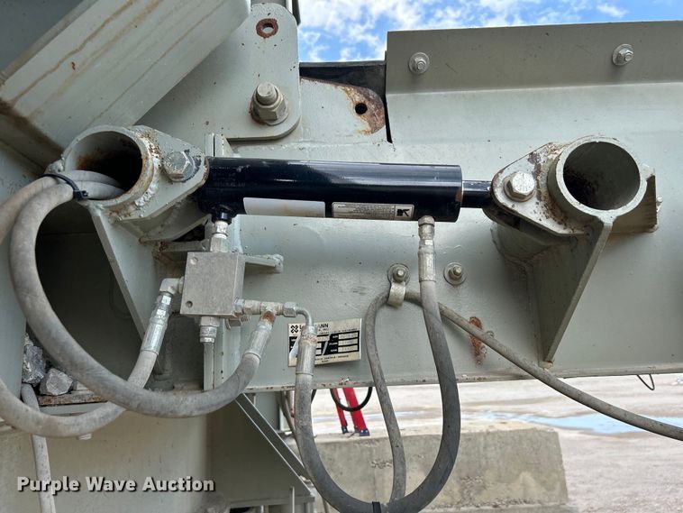 image for item DO6463 2017 Lippmann Milwaukee VGF6224 Rip Rap  screening plant