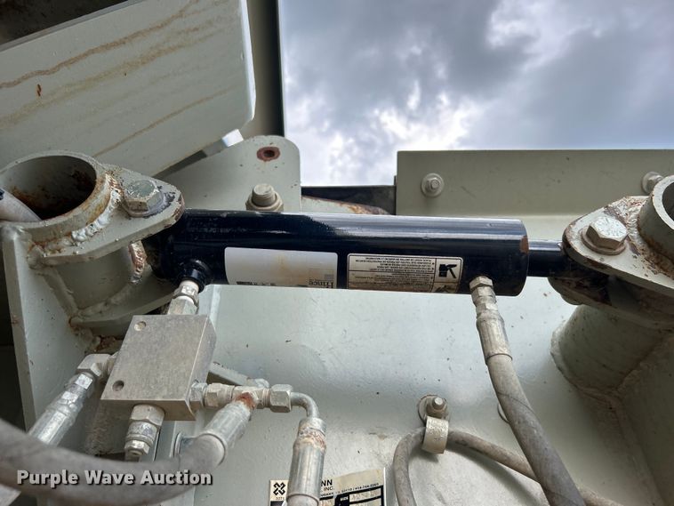 image for item DO6463 2017 Lippmann Milwaukee VGF6224 Rip Rap  screening plant