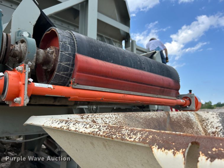 image for item DO6463 2017 Lippmann Milwaukee VGF6224 Rip Rap  screening plant