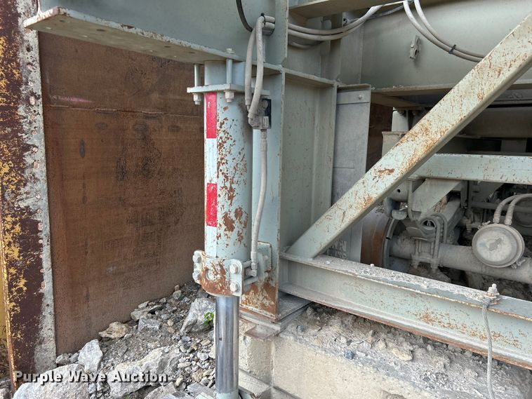 image for item DO6463 2017 Lippmann Milwaukee VGF6224 Rip Rap  screening plant