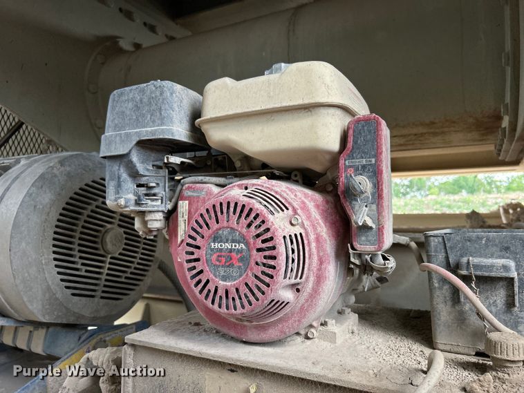 image for item DO6463 2017 Lippmann Milwaukee VGF6224 Rip Rap  screening plant