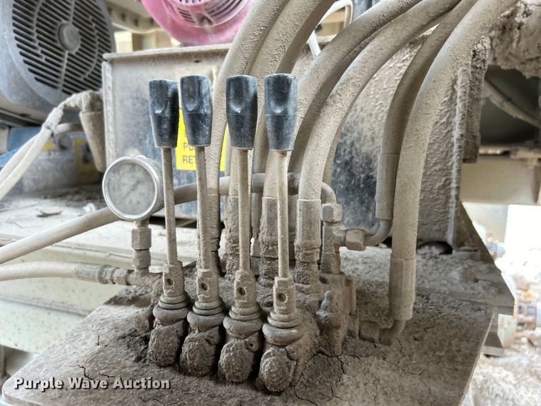 image for item DO6463 2017 Lippmann Milwaukee VGF6224 Rip Rap  screening plant