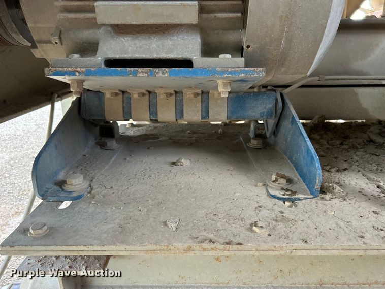 image for item DO6463 2017 Lippmann Milwaukee VGF6224 Rip Rap  screening plant