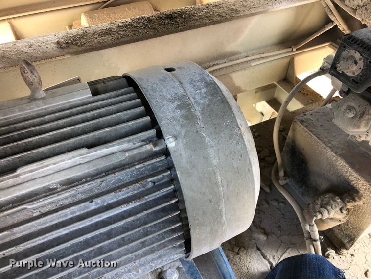 image for item DO6463 2017 Lippmann Milwaukee VGF6224 Rip Rap  screening plant