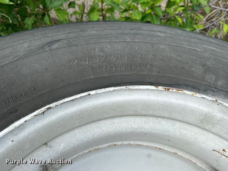 image for item DO6463 2017 Lippmann Milwaukee VGF6224 Rip Rap  screening plant