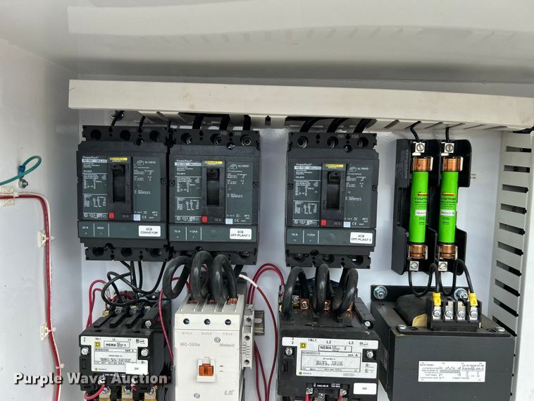 image for item DO6463 2017 Lippmann Milwaukee VGF6224 Rip Rap  screening plant