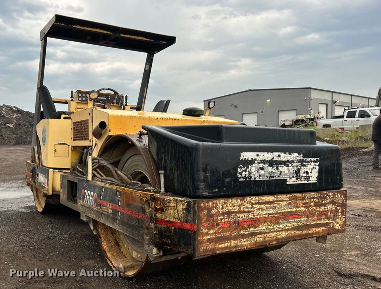 image for item DO6489 Hypac C766C double drum vibratory roller