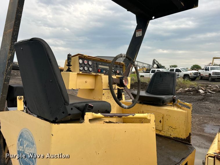 image for item DO6489 Hypac C766C double drum vibratory roller