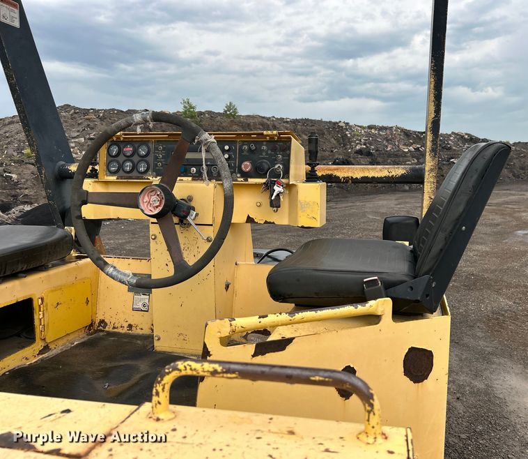 image for item DO6489 Hypac C766C double drum vibratory roller