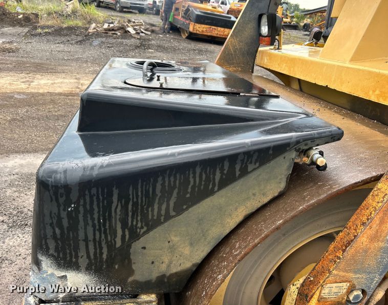 image for item DO6489 Hypac C766C double drum vibratory roller