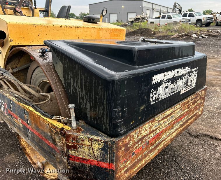 image for item DO6489 Hypac C766C double drum vibratory roller