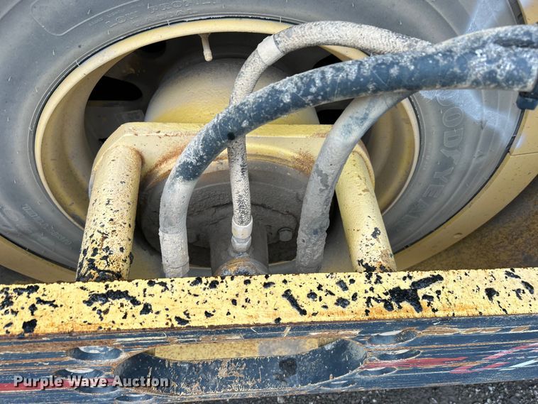 image for item DO6489 Hypac C766C double drum vibratory roller