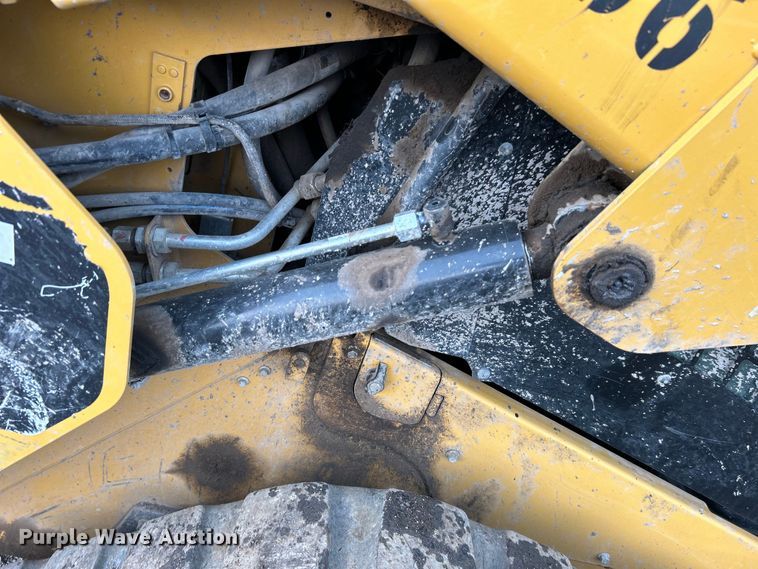 image for item DO6490 2017 Caterpillar 289D tracked skid steer loader