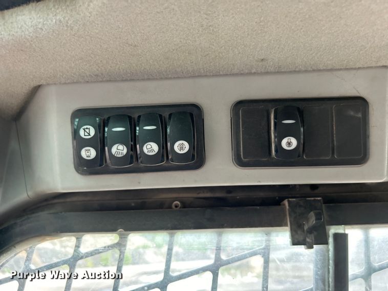 image for item DO6490 2017 Caterpillar 289D tracked skid steer loader