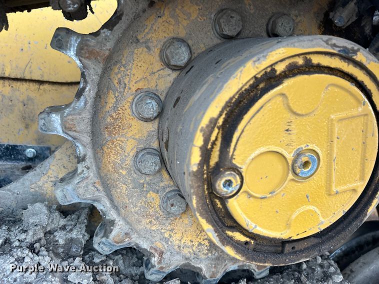 image for item DO6490 2017 Caterpillar 289D tracked skid steer loader