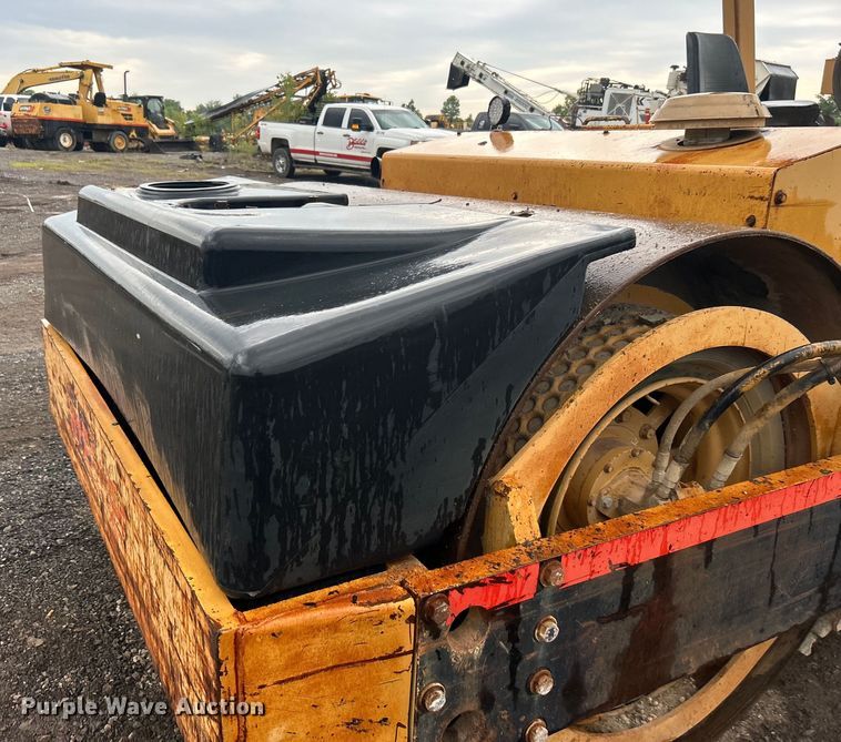 image for item DO6491 1997 Hypac C778B double drum vibratory roller