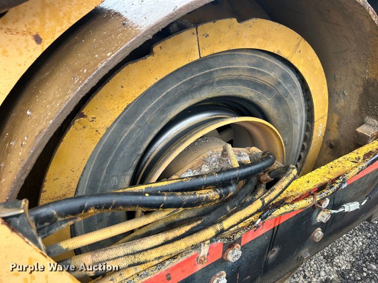 image for item DO6491 1997 Hypac C778B double drum vibratory roller