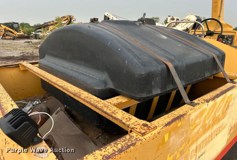 image for item DO6492 Hypac  C530AH pneumatic roller