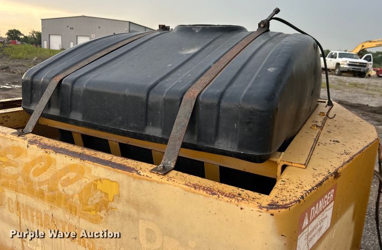 image for item DO6492 Hypac  C530AH pneumatic roller